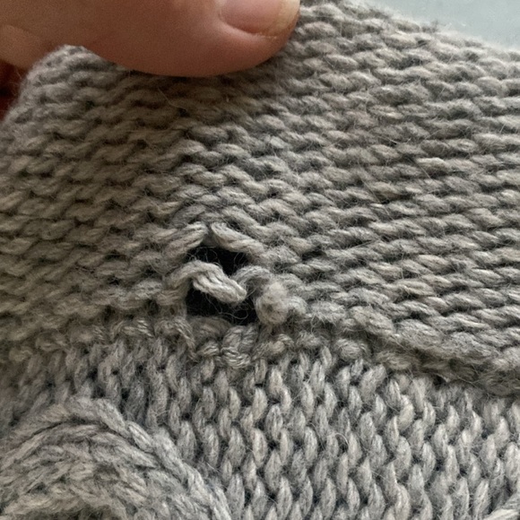 L'ÉCOLE DES FEMMES gray size small sweater with 3/4th sleeves - Picture 6 of 7